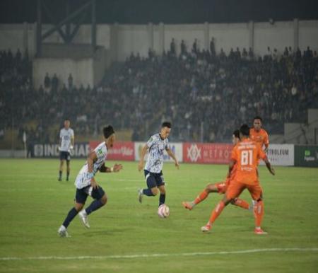 PSPS Pekanbaru saat melawan Persiraja Banda Aceh. (Foto: Media Center Riau)